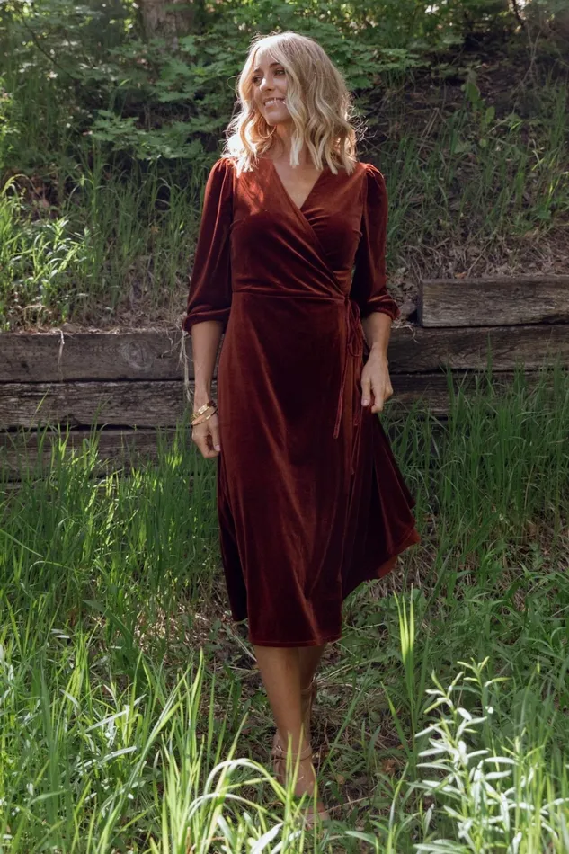 Beckinsale Velvet Wrap Dress Cinnamon Women Baltic Born Midi Dresses Beckinsale Velvet Wrap Dress Cinnamon Women Baltic Born Midi Dresses