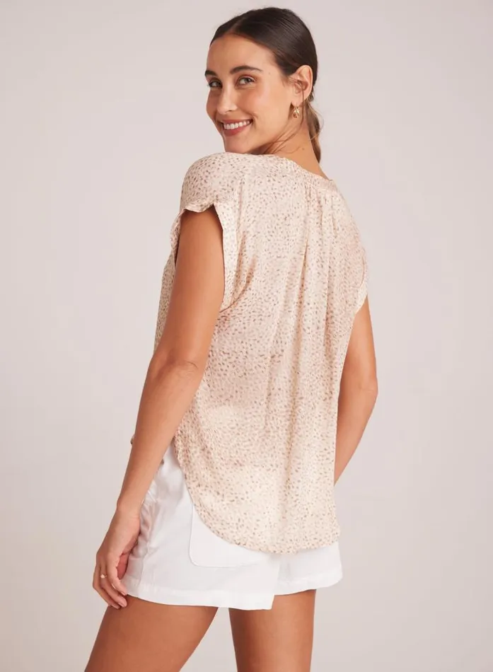 Bella Dahl Cap Sleeve Pullover 8211 Salvador Sand Print Women Short Sleeve Bella Dahl Cap Sleeve Pullover 8211 Salvador Sand Print Women Short Sleeve