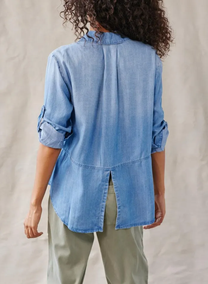 Bella Dahl Split Back Button Down 8211 Medium Ombre Wash Women Button Down Bella Dahl Split Back Button Down 8211 Medium Ombre Wash Women Button Down