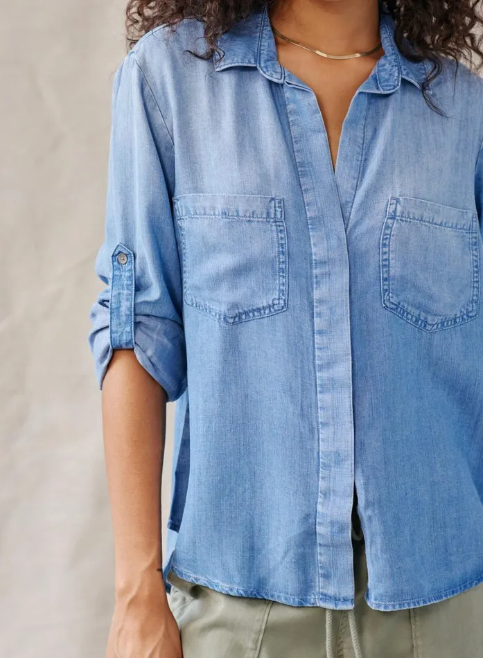 Bella Dahl Split Back Button Down 8211 Medium Ombre Wash Women Button Down Bella Dahl Split Back Button Down 8211 Medium Ombre Wash Women Button Down