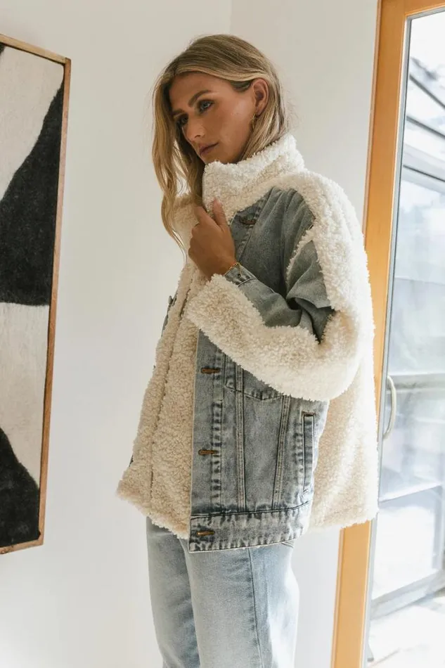 Bohme Outerwear BlankNYC Denim Sherpa Jacket Light Wash 8211 Women Bohme Outerwear BlankNYC Denim Sherpa Jacket Light Wash 8211 Women