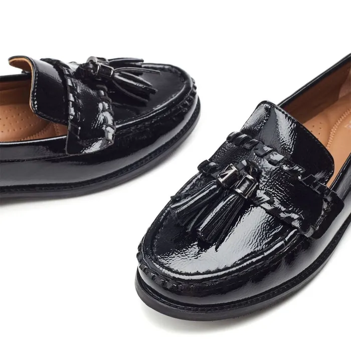 Brogues And Loafers Women Moda In Pelle Espelette Black Patent Leather