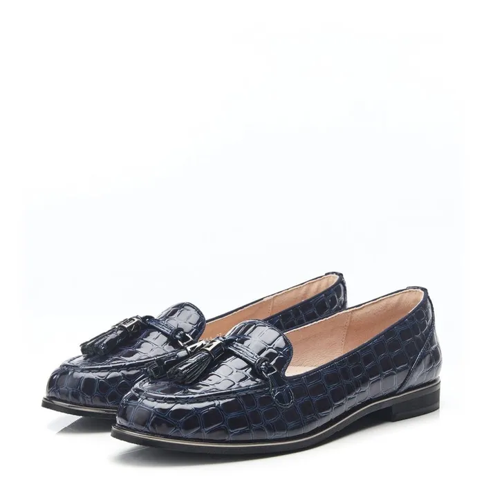 Brogues And Loafers Women Moda In Pelle Evvaa Navy Patent Mocc Croc