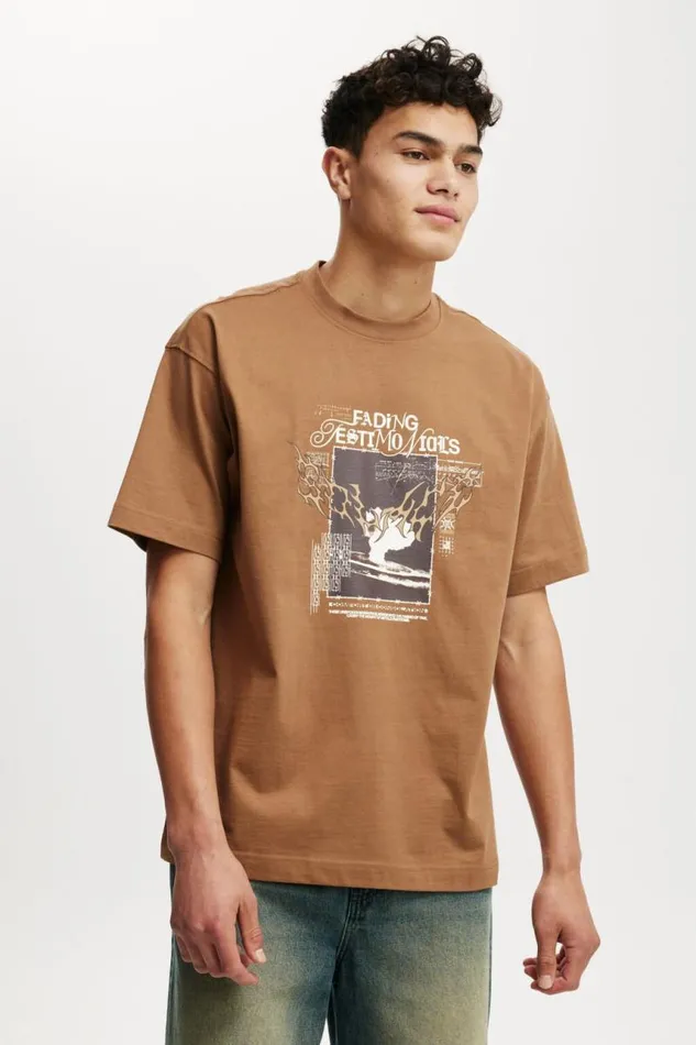 Cotton On Tees and Tanks Box Fit Graphic TShirt Burnt Almondfading 8211 Men