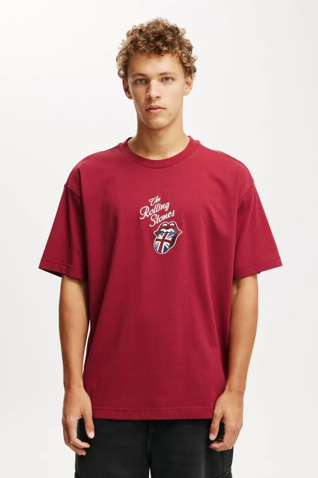 Cotton On Tees and Tanks Box Fit Premium Music TShirt Lcn Bra Crimsonrolling Stones 8211 Britt Tongue 8211 Men Cotton On Tees and Tanks Box Fit Premium Music TShirt Lcn Bra Crimsonrolling Stones 8211 Britt Tongue 8211 Men