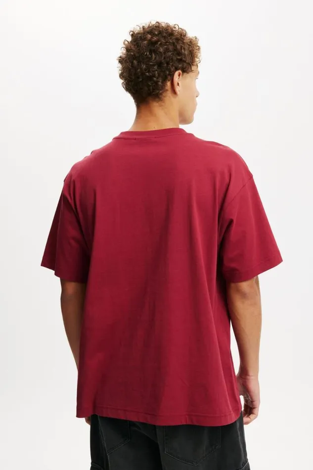 Cotton On Tees and Tanks Box Fit Premium Music TShirt Lcn Bra Crimsonrolling Stones 8211 Britt Tongue 8211 Men Cotton On Tees and Tanks Box Fit Premium Music TShirt Lcn Bra Crimsonrolling Stones 8211 Britt Tongue 8211 Men