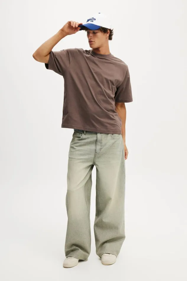 Cotton On Tees and Tanks Cropped Fit TShirt Washed Chocolate 8211 Men Cotton On Tees and Tanks Cropped Fit TShirt Washed Chocolate 8211 Men