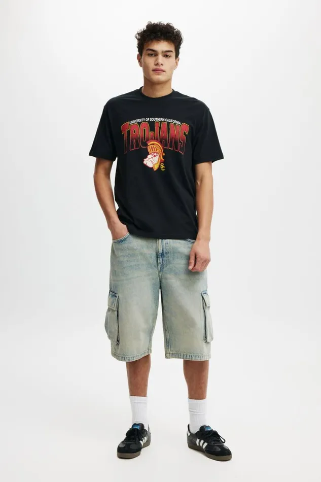 Cotton On Tees and Tanks License Loose Fit College TShirt Lcn Usc Blacktrojans 8211 Fade 8211 Men Cotton On Tees and Tanks License Loose Fit College TShirt Lcn Usc Blacktrojans 8211 Fade 8211 Men