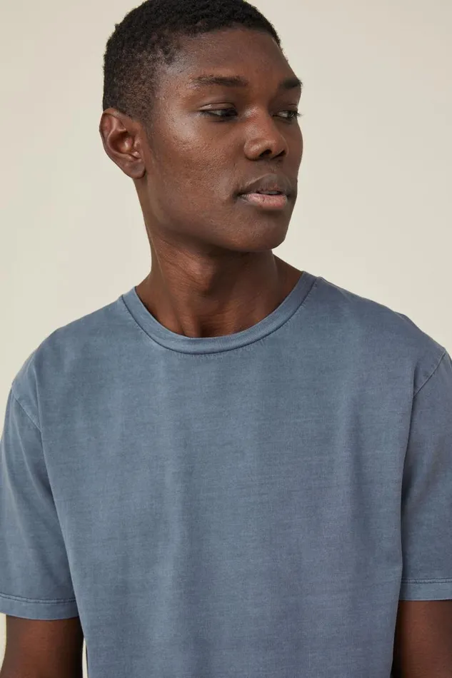 Cotton On Tees and Tanks Organic Regular Fit Crew TShirt Dusty Denim 8211 Men Cotton On Tees and Tanks Organic Regular Fit Crew TShirt Dusty Denim 8211 Men