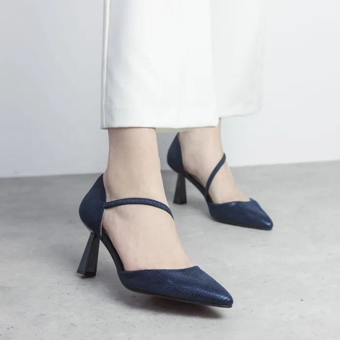 Court Shoes Women Moda In Pelle Camariya Navy Lizard