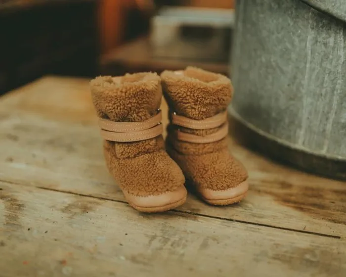Donsje Amsterdam Shoes Baby Larisso Booties Light Maple Curly Faux Fur