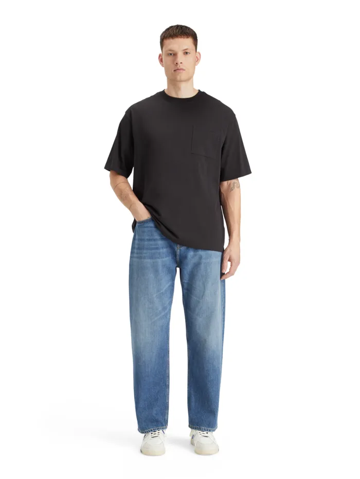 Essential 8211 3 CROSSES LOOSE FIT POCKET TSHIRT Black Men Scotch and Soda TShirts and Polo Shirts Essential 8211 3 CROSSES LOOSE FIT POCKET TSHIRT Black Men Scotch and Soda TShirts and Polo Shirts