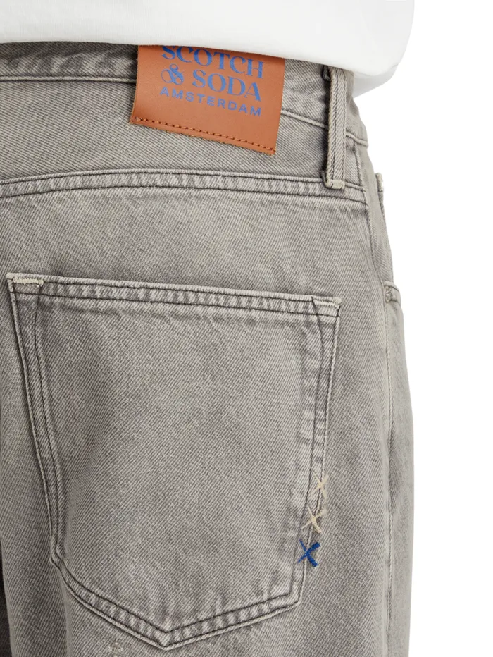 Essential DEAN LOOSE TAPERED JEANS GREY ROAD Grey Road Men Scotch and Soda Essentials Essential DEAN LOOSE TAPERED JEANS GREY ROAD Grey Road Men Scotch and Soda Essentials