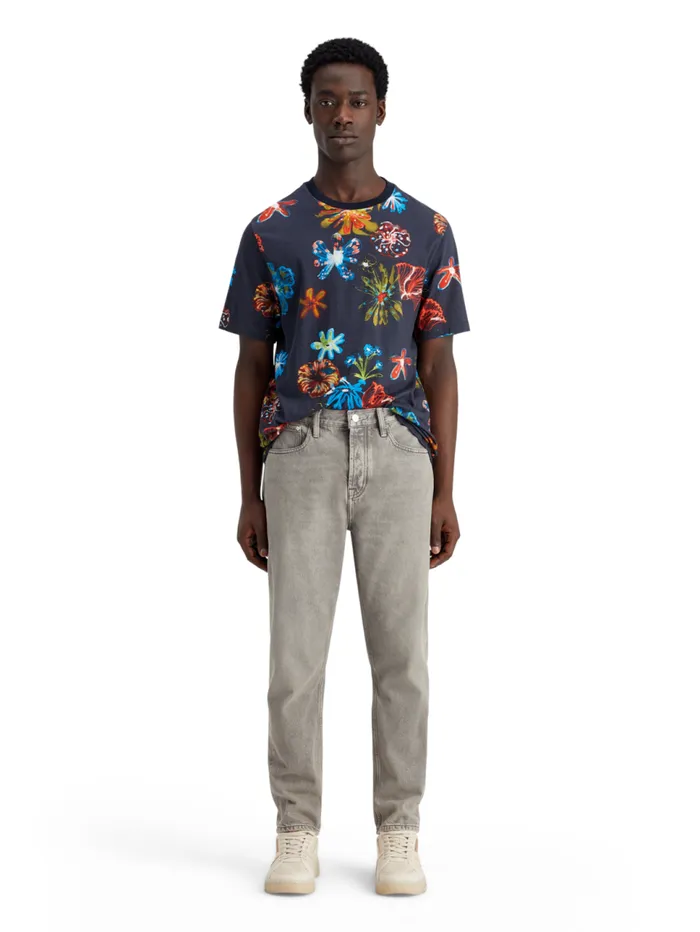 Essential DEAN LOOSE TAPERED JEANS GREY ROAD Grey Road Men Scotch and Soda Essentials Essential DEAN LOOSE TAPERED JEANS GREY ROAD Grey Road Men Scotch and Soda Essentials