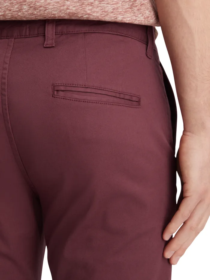 Essential Mott Stretch Cotton Chino Wine Men Scotch and Soda Essentials