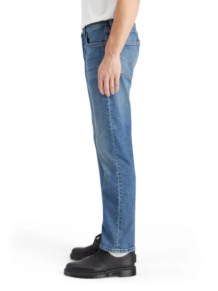Essential THE ZEE STRAIGHT FIT JEANS BLUE MOVES Blue Moves Men Scotch and Soda Essentials Essential THE ZEE STRAIGHT FIT JEANS BLUE MOVES Blue Moves Men Scotch and Soda Essentials