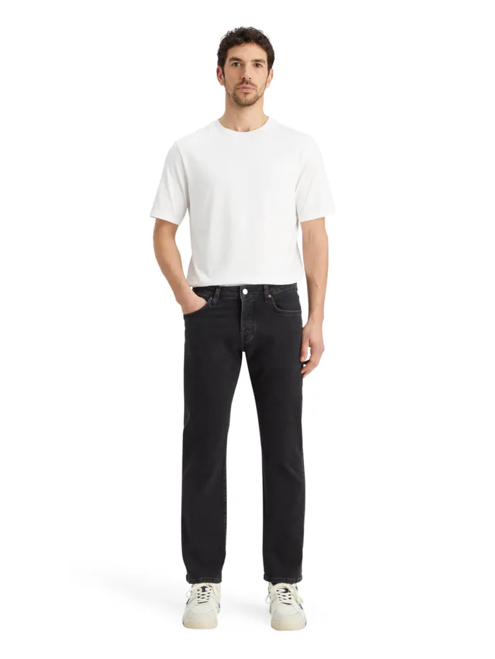 Essential THE ZEE STRAIGHT JEANS CITY BLACK City Black Men Scotch and Soda Jeans