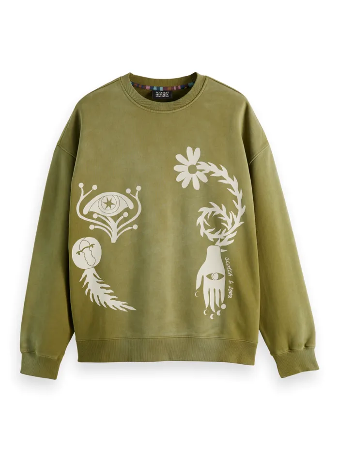 GARMENT DYED ARTWORK SWEATSHIRT Moss Green Men Scotch and Soda Sweatshirts and Hoodies GARMENT DYED ARTWORK SWEATSHIRT Moss Green Men Scotch and Soda Sweatshirts and Hoodies