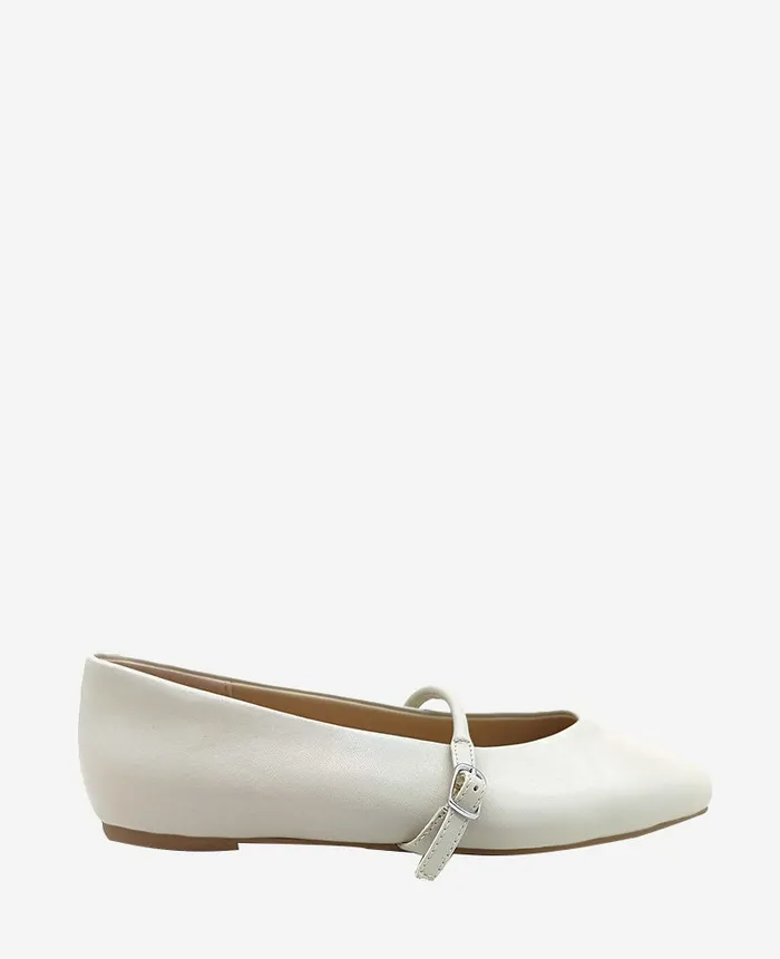 Kenneth Cole Flats and Loafers Women Magnolia Leather Ballet Flat Ecru Leather