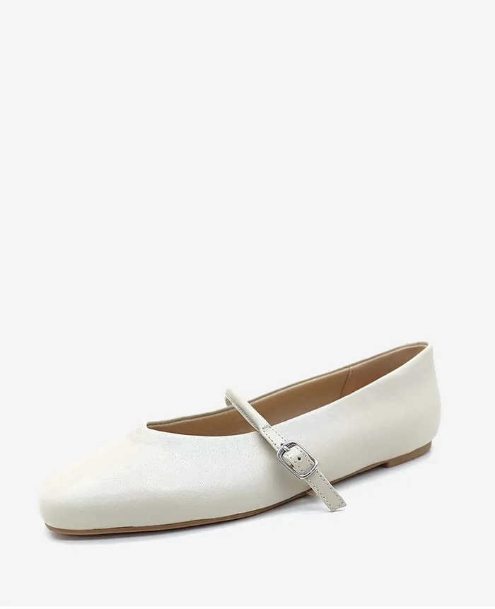 Kenneth Cole Flats and Loafers Women Magnolia Leather Ballet Flat Ecru Leather Kenneth Cole Flats and Loafers Women Magnolia Leather Ballet Flat Ecru Leather