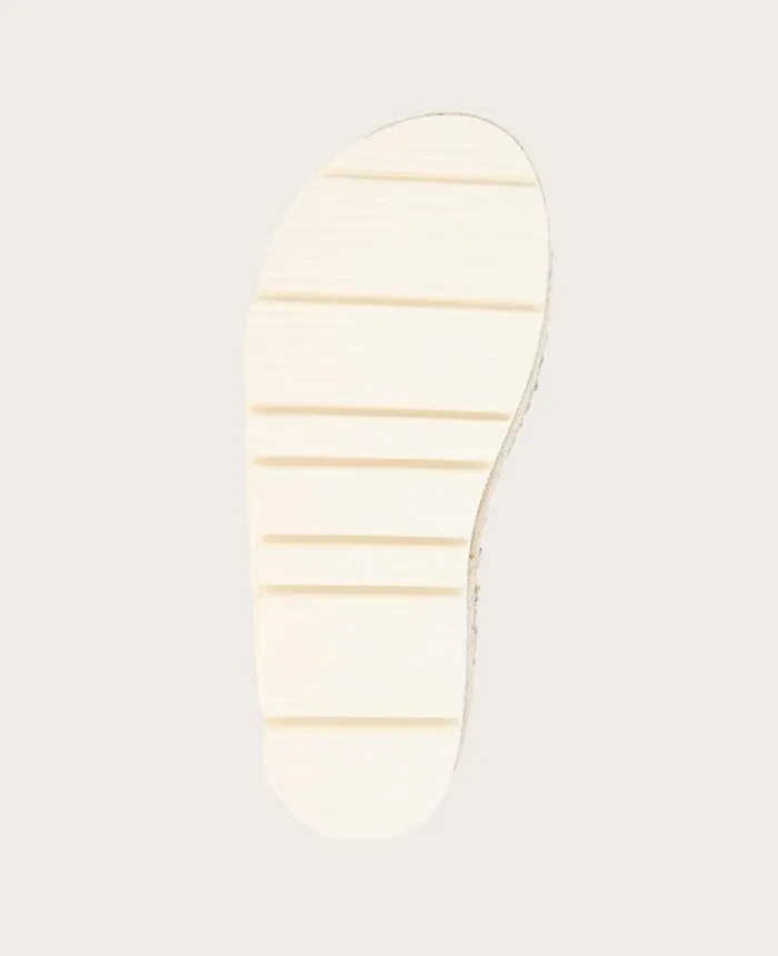 Kenneth Cole Sandals and Wedges Women GENTLE SOULS Lucille Sandal Silver Kenneth Cole Sandals and Wedges Women GENTLE SOULS Lucille Sandal Silver