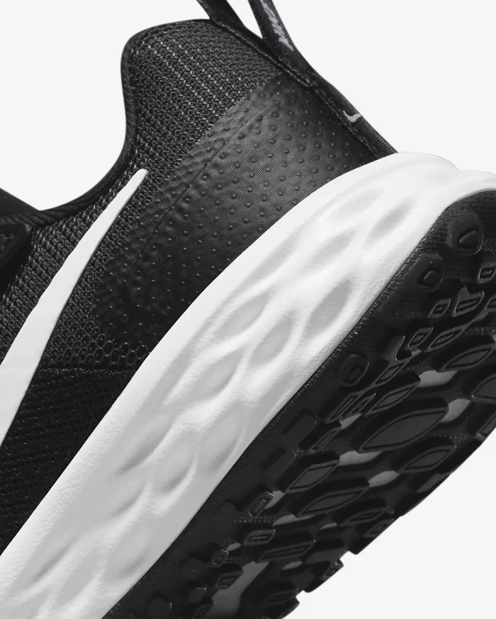 Kids Nike Revolution 6 BlackDark Smoke GreyWhite Nike Running