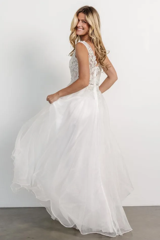 Majestic Bridal Gown White Women Baltic Born Bridal Majestic Bridal Gown White Women Baltic Born Bridal