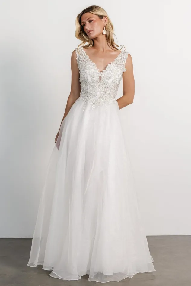 Majestic Bridal Gown White Women Baltic Born Bridal Majestic Bridal Gown White Women Baltic Born Bridal
