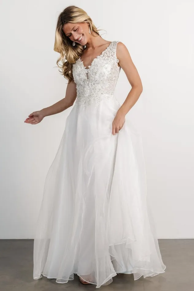 Majestic Bridal Gown White Women Baltic Born Bridal Majestic Bridal Gown White Women Baltic Born Bridal