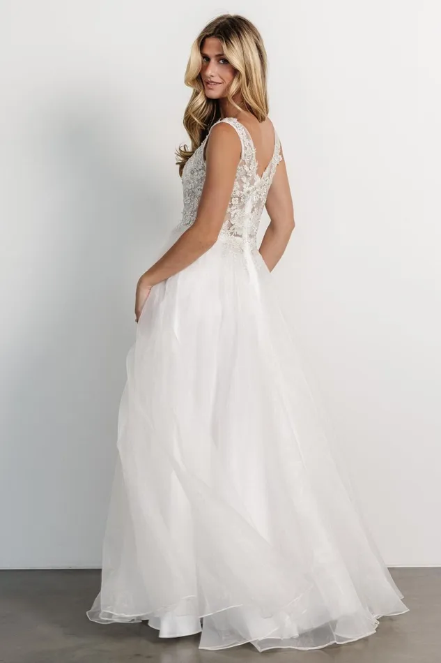 Majestic Bridal Gown White Women Baltic Born Bridal Majestic Bridal Gown White Women Baltic Born Bridal