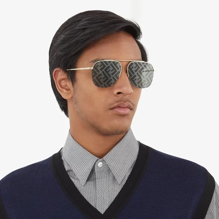 Man GoldColoured Sunglasses Fendi Sunglasses