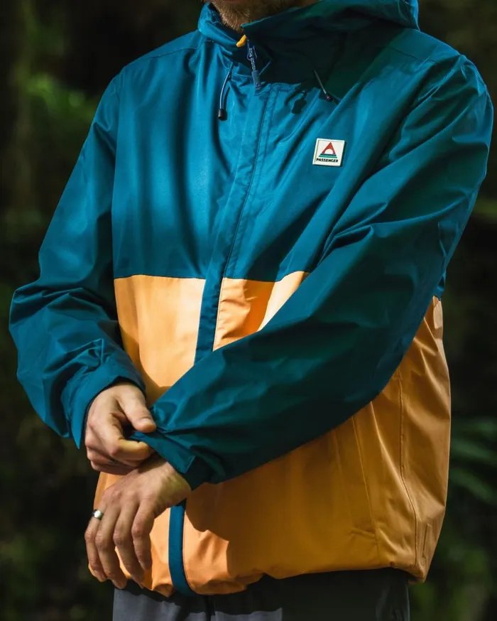 Men Jackets Passenger Season Water Resistant Recycled Jacket Corsair Blue Apricot Corsair Blue Apricot