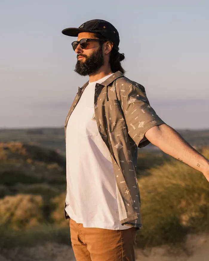 Men Tops Passenger Cove Organic Cotton Short Sleeve Shirt Olive Made To Roam Olive Made To Roam