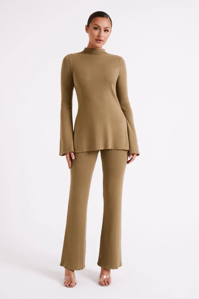 Meshki Sweaters and Hoodies Jovie Oversized Knit Jumper 8211 Olive Olive 8211 Women