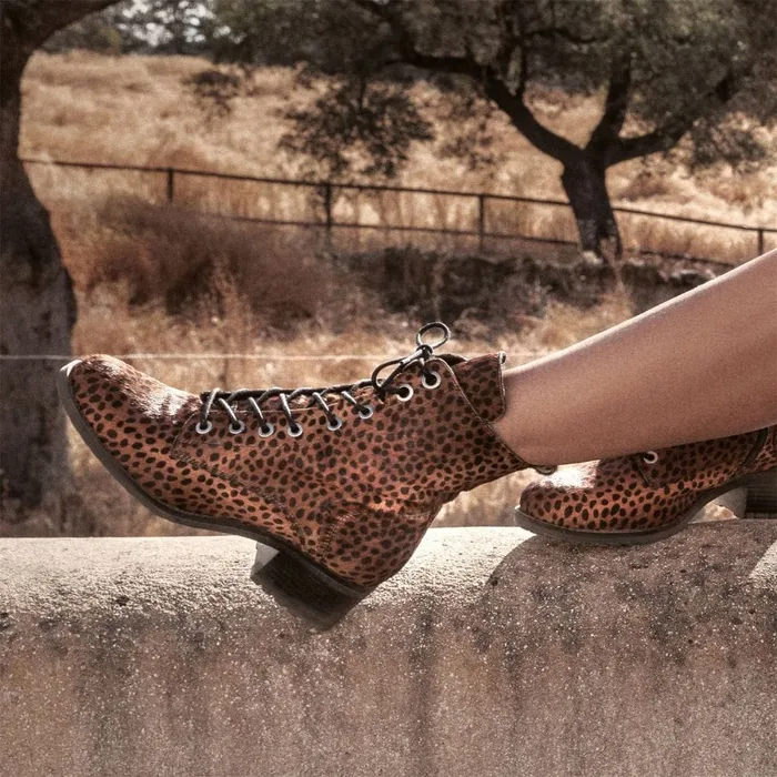 MidCalf Boots Women Moda In Pelle Bezzie Leopard Print Pony