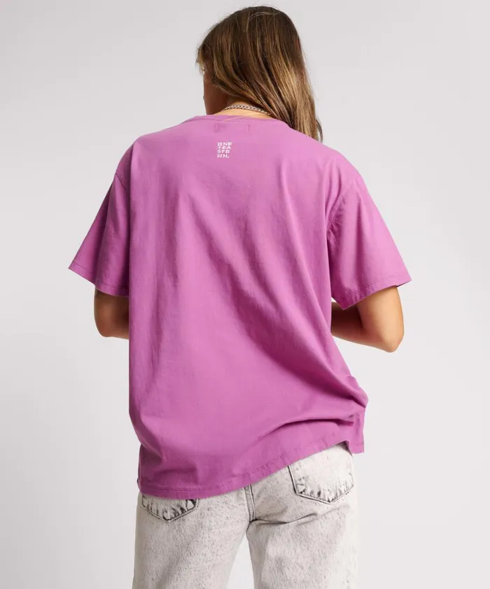 One Teaspoon Basic Tees ITS A WILD WORLD BASKETBALL TEE 8211 Women One Teaspoon Basic Tees ITS A WILD WORLD BASKETBALL TEE 8211 Women