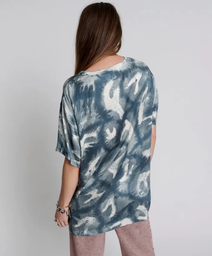 One Teaspoon Tees and Tanks REFLECTION HAND PRINTED SATIN TEE 8211 Women One Teaspoon Tees and Tanks REFLECTION HAND PRINTED SATIN TEE 8211 Women