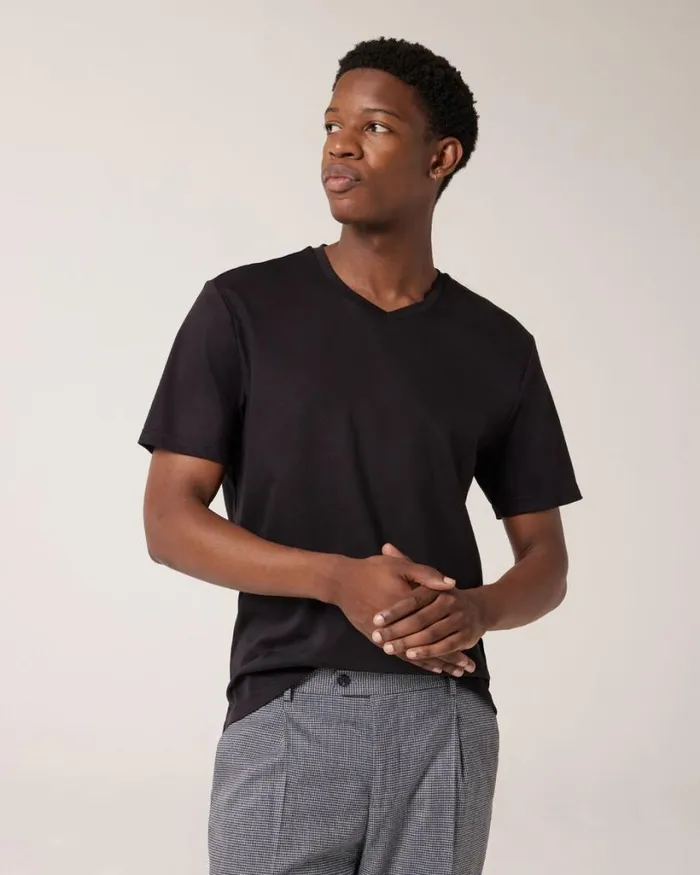Politix TShirts Men Slim VNeck Travel Tee Black