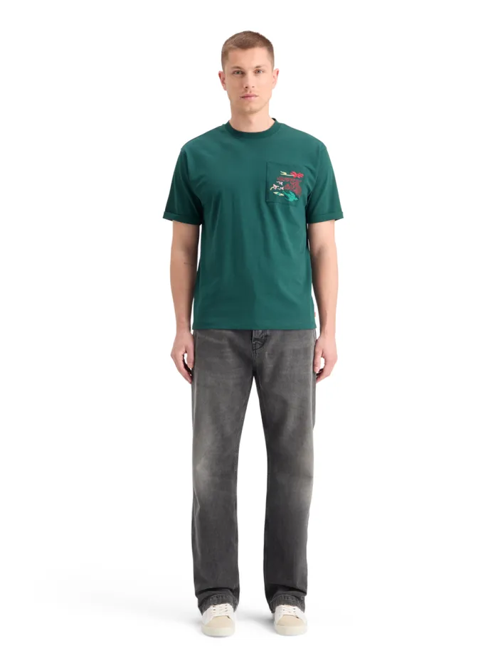 RELAXED FIT POCKET TSHIRT Parchment Men Scotch and Soda TShirts and Polo Shirts RELAXED FIT POCKET TSHIRT Parchment Men Scotch and Soda TShirts and Polo Shirts
