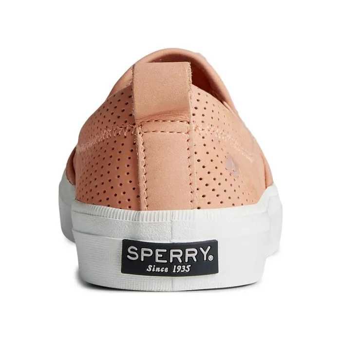 Sneakers Women Sperry Crest Twin Gore Leather Wave Perforated Sneaker Peach Sneakers Women Sperry Crest Twin Gore Leather Wave Perforated Sneaker Peach