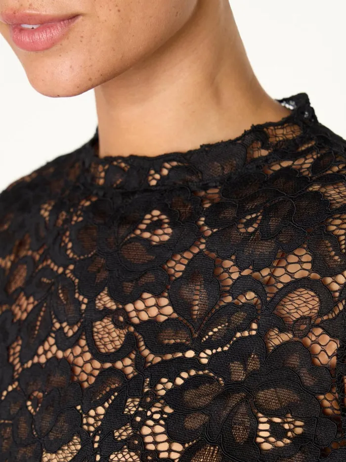 The Donne Floral Lace Top Black Onyx Women Brochu Walker Tops