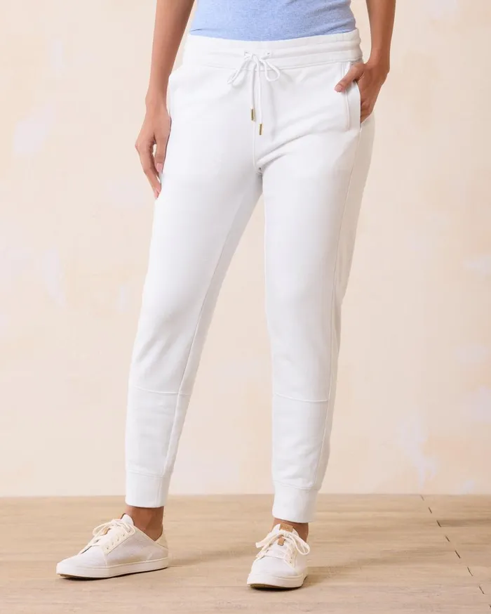 Tommy Bahama Chambray All Day HighRise Easy Pants Light Storm Wash Women Pants and Crops Tommy Bahama Chambray All Day HighRise Easy Pants Light Storm Wash Women Pants and Crops