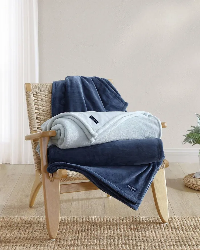 Tommy Bahama Plush Fleece Pastel Blue King Blanket Pastel Blue Beach and Home Bedding Tommy Bahama Plush Fleece Pastel Blue King Blanket Pastel Blue Beach and Home Bedding