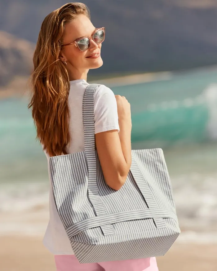 Tommy Bahama Sunburst Raffia Clutch Natural Women Handbags and Clutches Tommy Bahama Sunburst Raffia Clutch Natural Women Handbags and Clutches