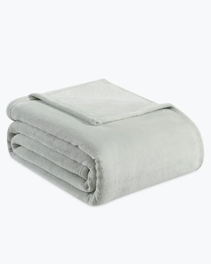 Tommy Bahama UltraSoft Plush Fleece FullQueen Blanket Grey Beach and Home Bedding
