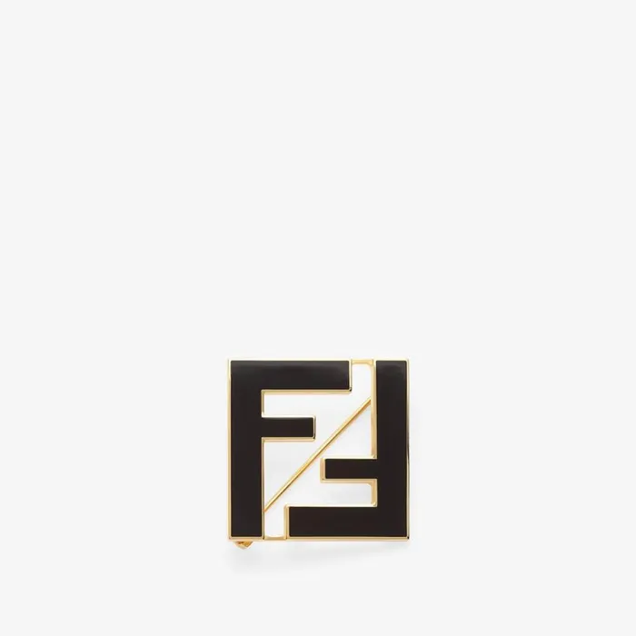 Woman Black Metal Brooch Black Fendi Earring and Brooches