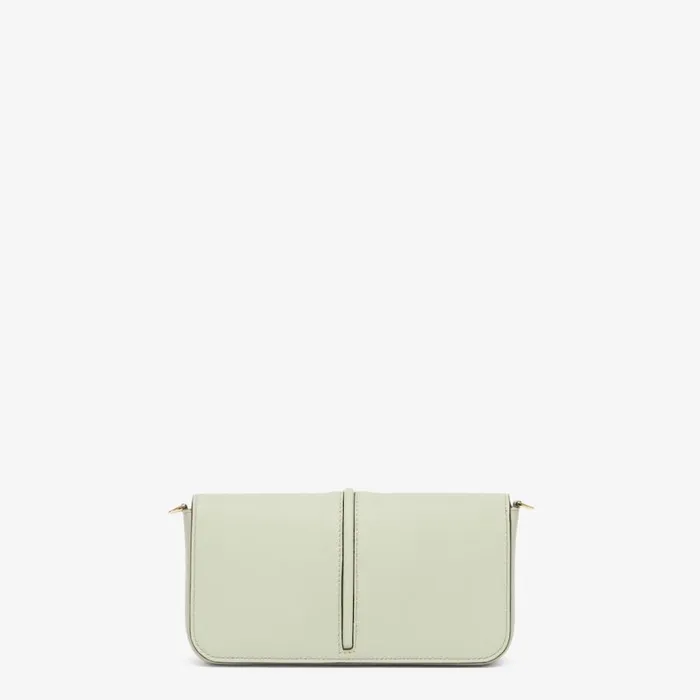 Woman Green Leather Wallet Green Fendi Wallets On Chain