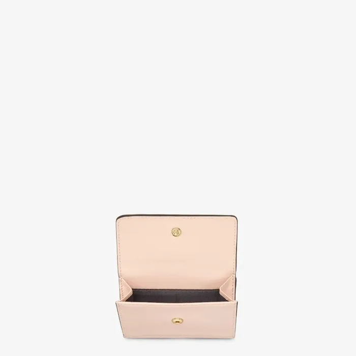 Woman Pink Leather Wallet Pink Fendi Wallets On Chain