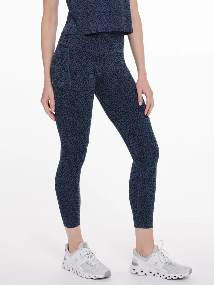 Women ALLways 78 Pocket Legging Tasc Performance Running Training