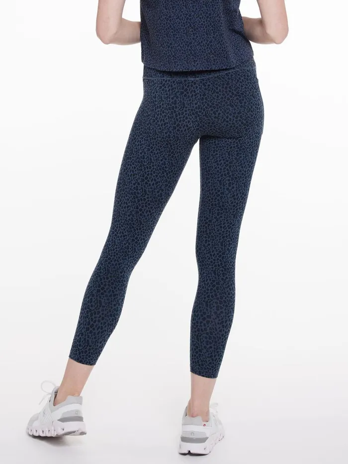 Women ALLways 78 Pocket Legging Tasc Performance Running Training